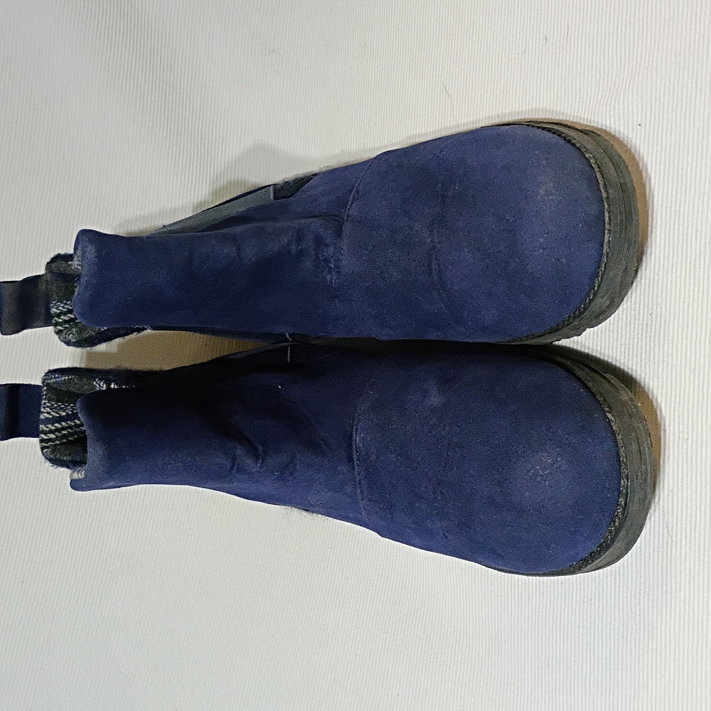 Muk Luks Navy Blue Ankle Boot - Picture 2 of 8